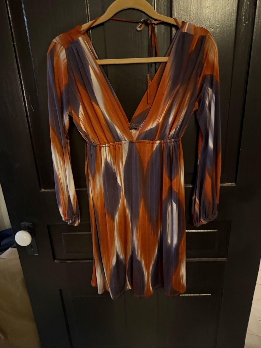 V-Neck Long Sleeve Dress in Rust and Navy — Women